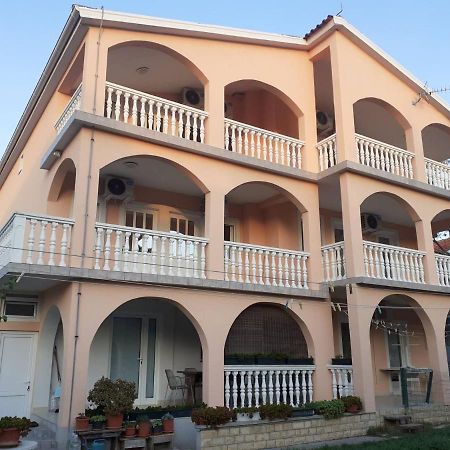 Apartments Dujlovic Привлака Экстерьер фото